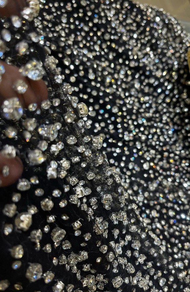 Material de tela con cuentas de diamantes de imitación para elegante tela de encaje nupcial por yarda Foto 2 de 4