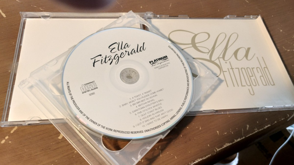 ELLA FITZGERALD 2枚組 Ella Wishes You A Swinging Christmas (Deluxe Edition) 2LP