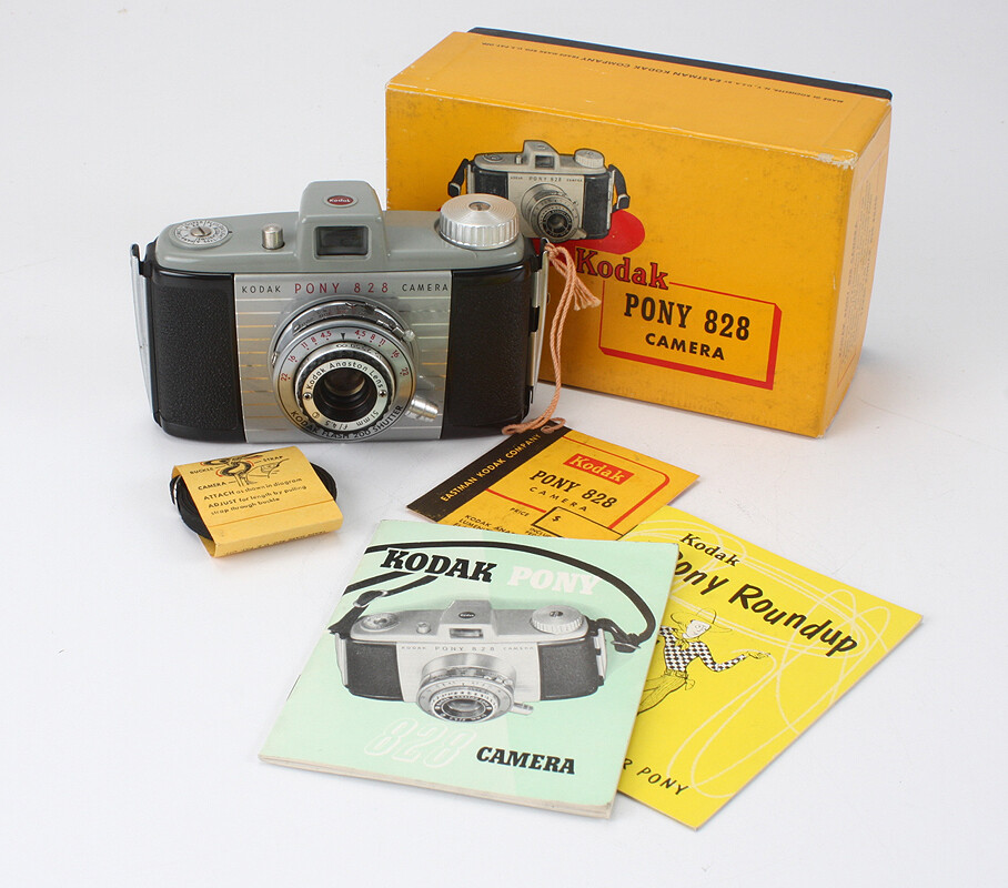 い KODAK PONY 828, 51/4.5 ANASTON, BOXED, BAD SHUTTER, AS-IS