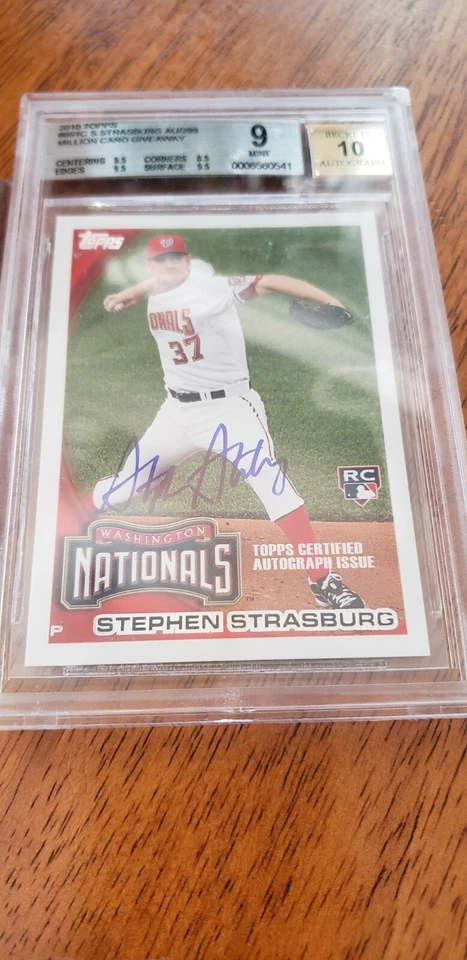 Tarjeta Topps Million 2010 Stephen Strasburg tarjeta automática radiocontrol 104/299. Con pieza de juego Foto 2 de 4