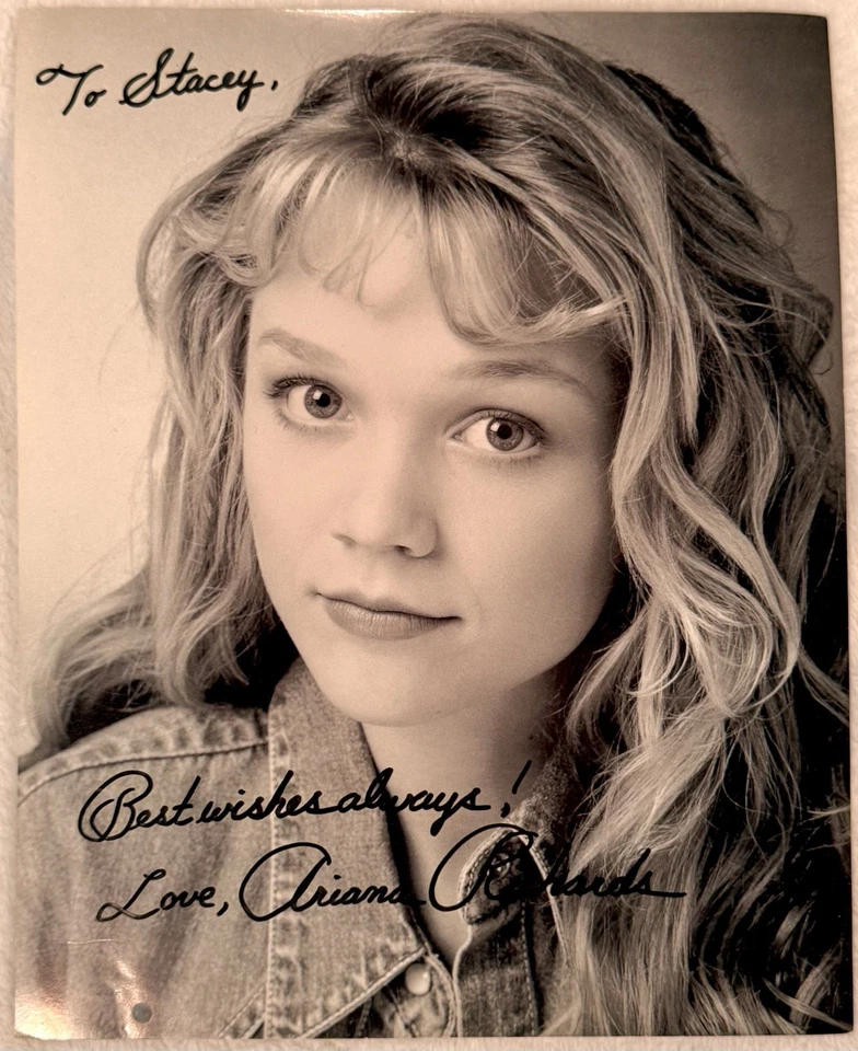 Jurassic Park DVD Set Walmart Exclusive Sealed + Ariana Richards Autograph - Image 3 of 4