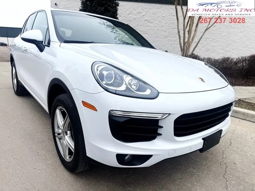 2016 Porsche Cayenne PREMIUM Image 1 of 2