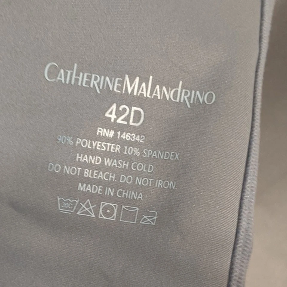 Catherine Malandrino Floral Plunge Floral Padded Bra Back Clasp EUC SZ 42D - Image 4 of 4