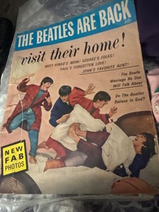 1964 The Beatles Are Back and Visit Their Home Fab Photos, No Label