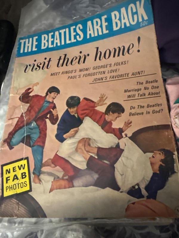 1964 The Beatles Are Back and Visit Their Home Fab Photos, No Label