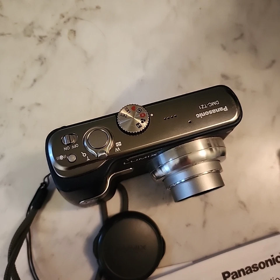 Panasonic Lumix Digital Camera DMC-TZ1 With Battery, Charger, Manual Bundle - Image 4 of 4