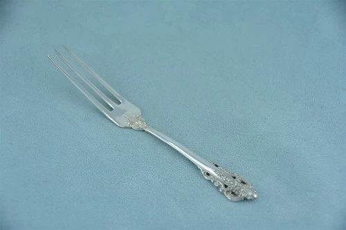 Wallace Grande Baroque Sterling Silver 5" Strawberry Fork No Monogram