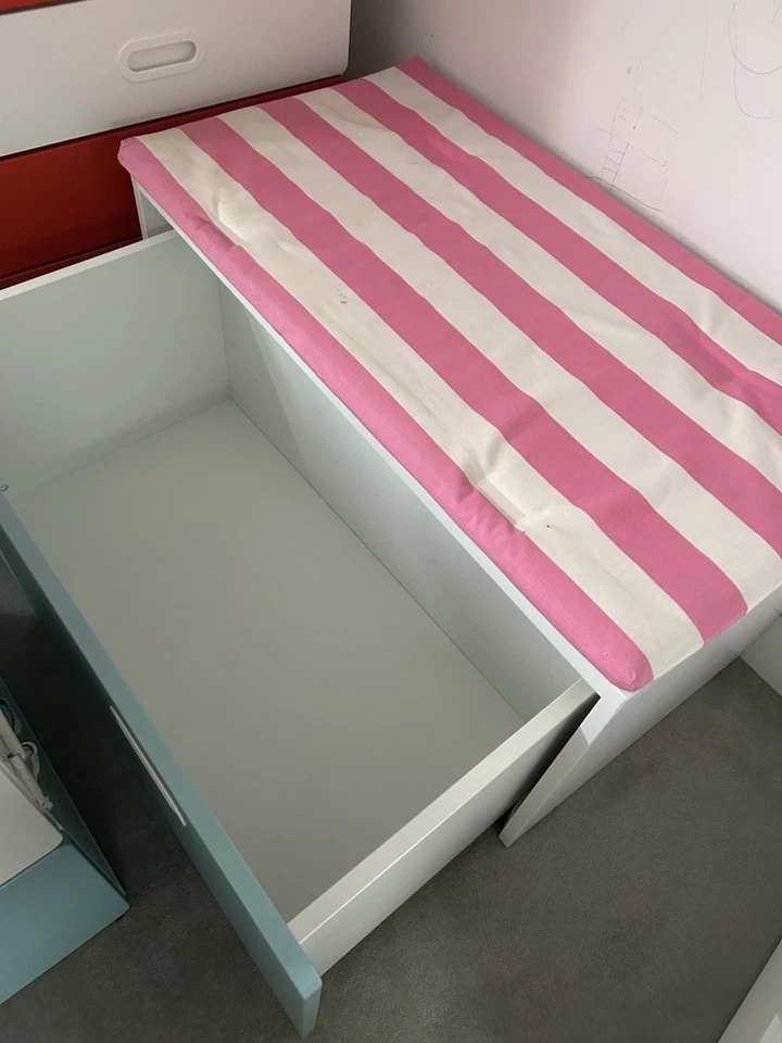 IKEA Smastad furniture set - wardrobe, chest of drawers, storage box - Image 4 of 4