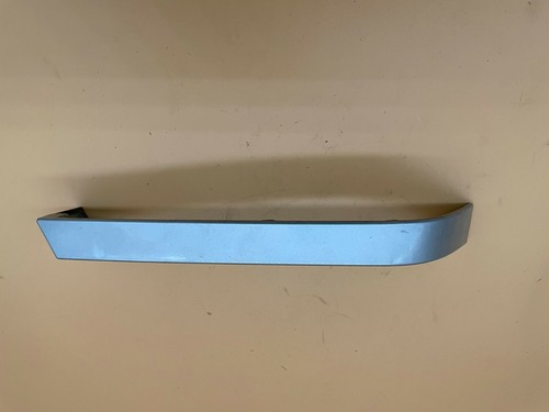 BMW E46 Abdeckung Rücklicht Verkleidung links 7020079 Farbe: Titansilber