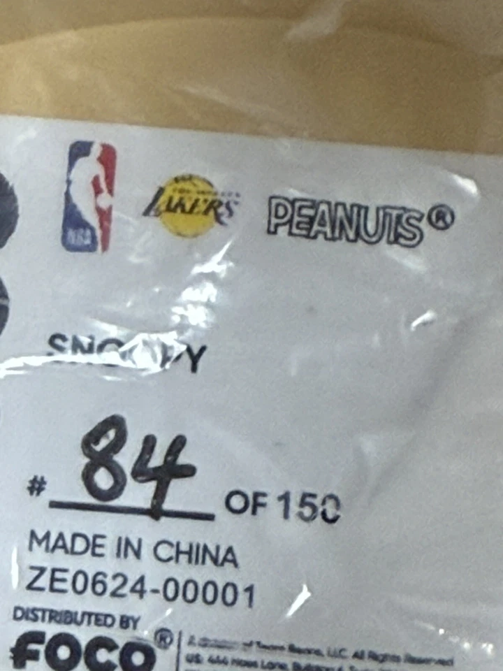 Los Angeles Lakers Peanuts Snoopy Big Head Bobble FOCO Foto 3 de 4