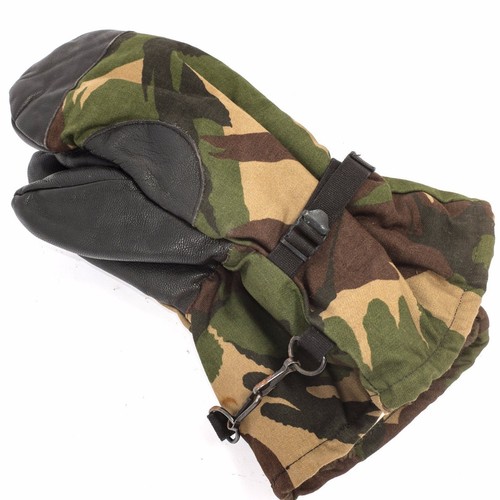 Trapper Hat DPM Camo Fur Lined Winter Cold Weather + Matching Mittens Gloves VGC - Picture 3 of 11