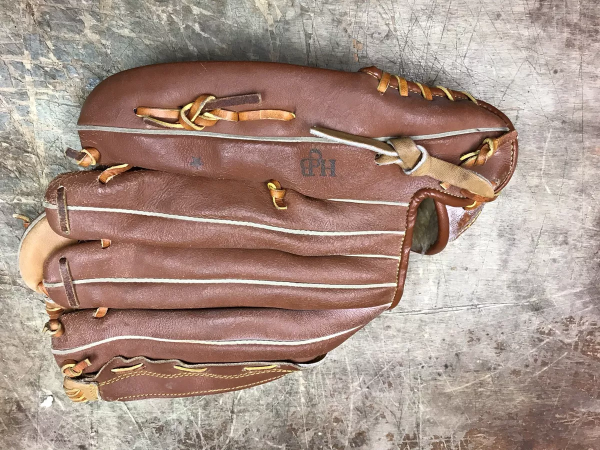 13.5 hotsell softball glove