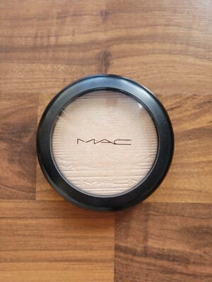M°A°C   EXTRA DIMENSION Highlighter DOUBLE GLEAM    Angebot