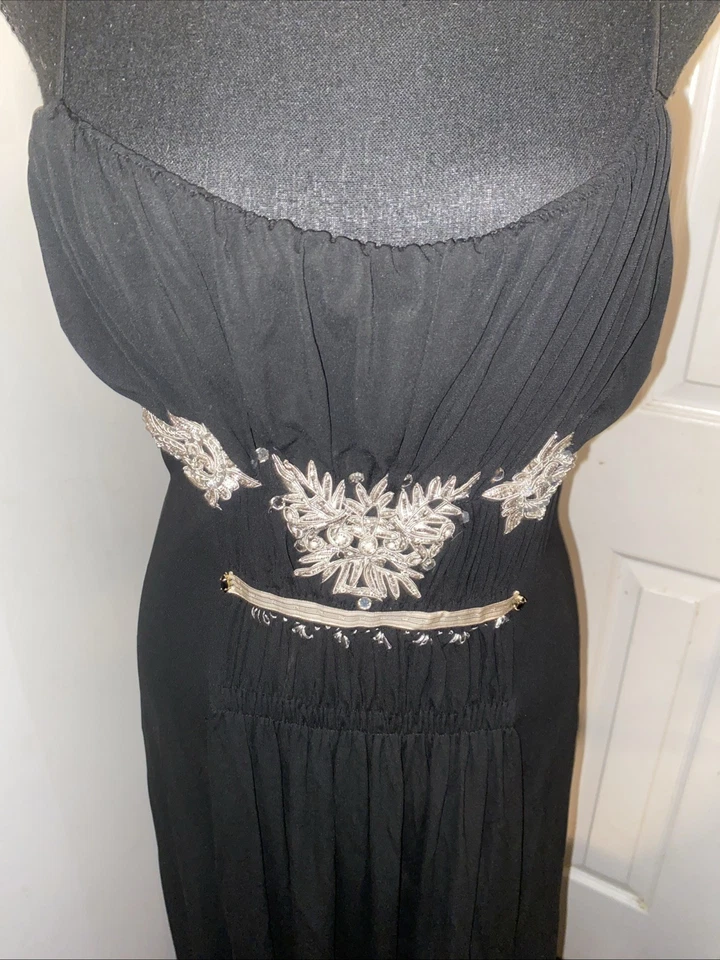 Vestido de cóctel Roberto Cavalli para Class Cavalli pequeño negro adornado Foto 3 de 4