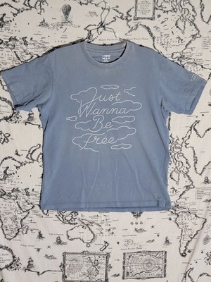 Uniqlo UT Ceizer Men s Blue Graphic T-Shirt  Just Wanna Be Free  Size M