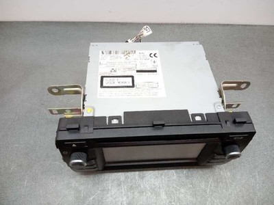 CVVS02F3AE audio system TOYOTA AURIS ACTIVE otolp1015412