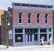 Design Preservation Models 10200 HO Scale Kit -- Robert's Dry Goods