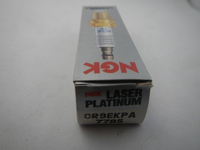 NEW NGK CR9EKPA LASER PLATINUM GOLD SPARK PLUG 7785