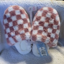 TARGET Cat & Jack Checker Slippers Faux Fur Pink/White Kids Medium 2/3