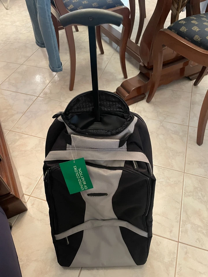 Zaino trolley, Bagaglio a mano (NUOVO MAI USATO) - ufficiale Benetton - Immagine 3 di 4