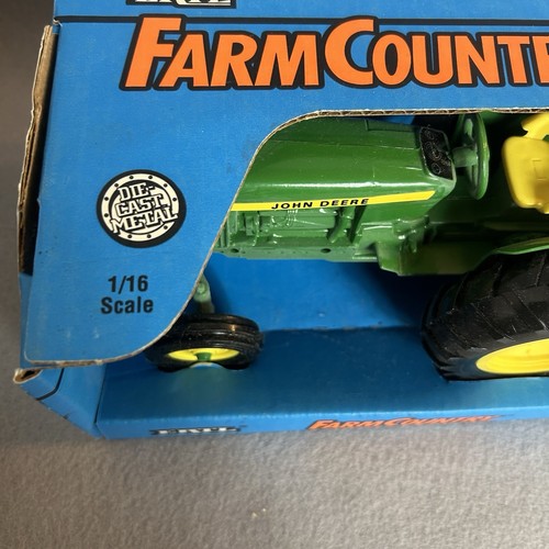 Tractor utilitario John Deere 2040 1979 Ert escala 1:16 vintage con vagón #518, nuevo en caja - Imagen 6 de 9