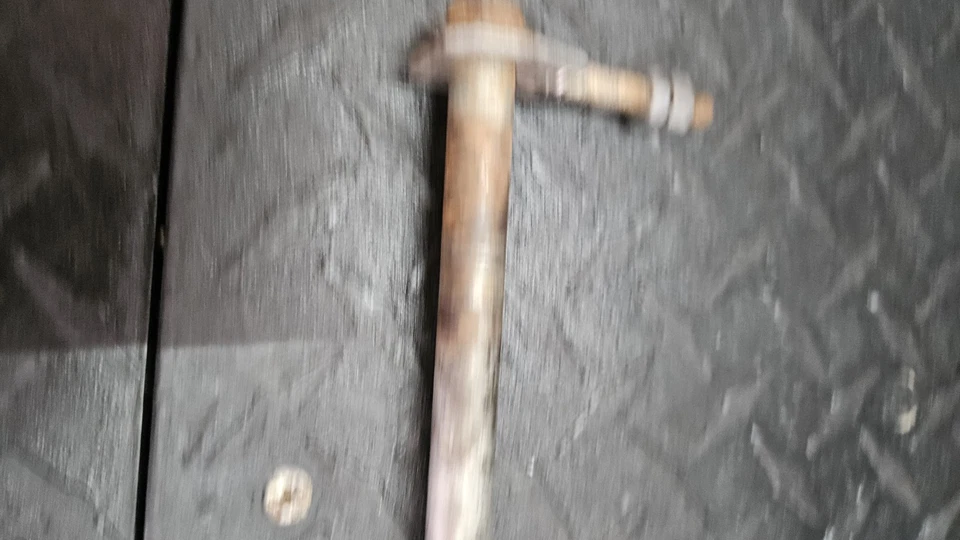 2006 年本田 CR85 CR 85 CR85R 后轴后轮轴螺栓原始设备制造商  — 第 2/4 张图片