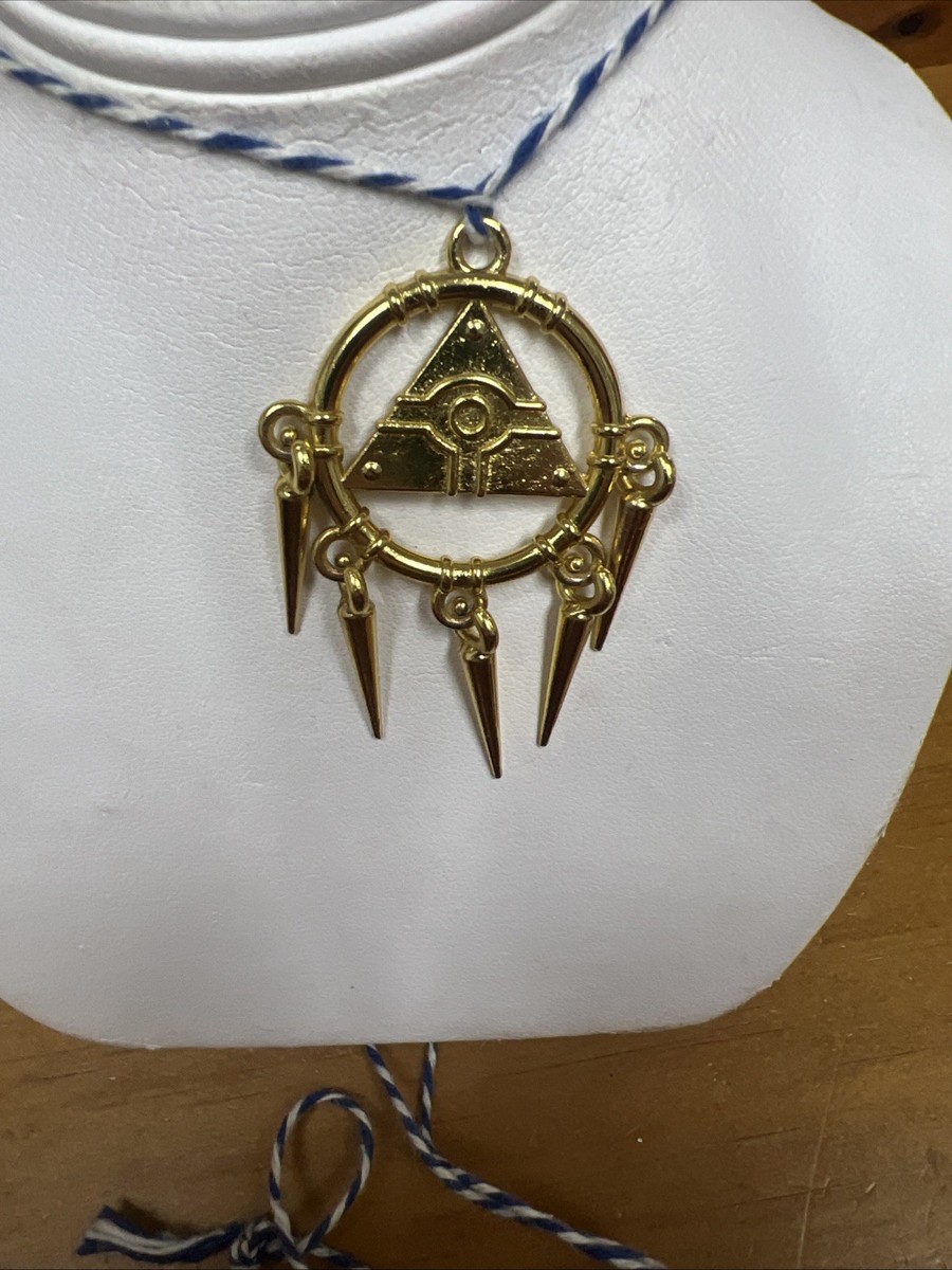 yugioh card holder necklace Yu-Gi-Oh! Card Holder Necklace  Replaceable Acrylic Trading Card Pendant,  Streetwear Chain, Includes 3 Random Cards, Gift for TCG & Anime Fans
