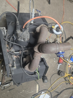 #ad #ad Wisconsin W2 1230 Engine. runs solid as ever. Doesn#x27;t smoke at all or leak oil. $1000.00