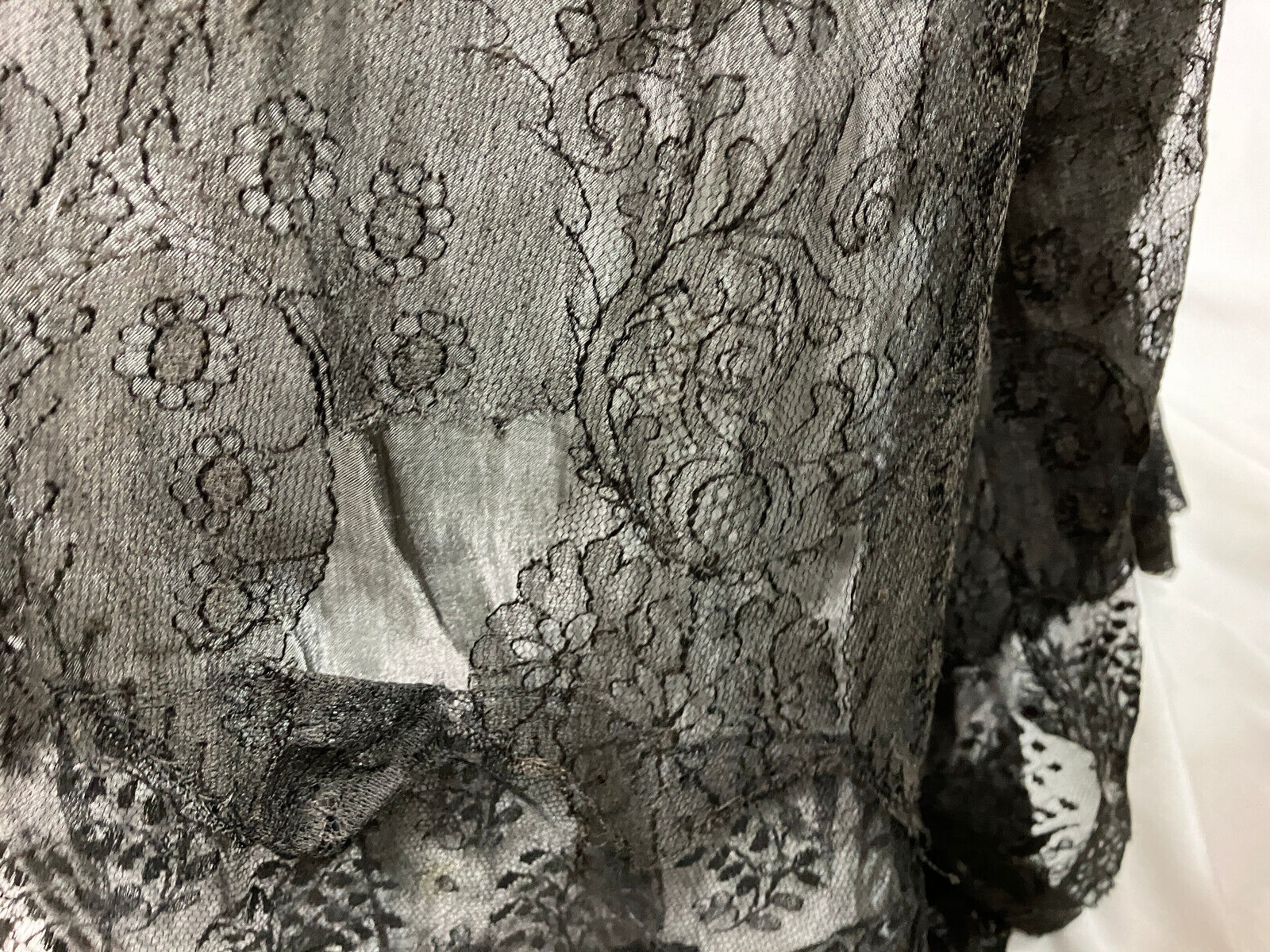 WOW Edwardian Chantilly Lace Overlay Dress 1/2 Mo… - image 7