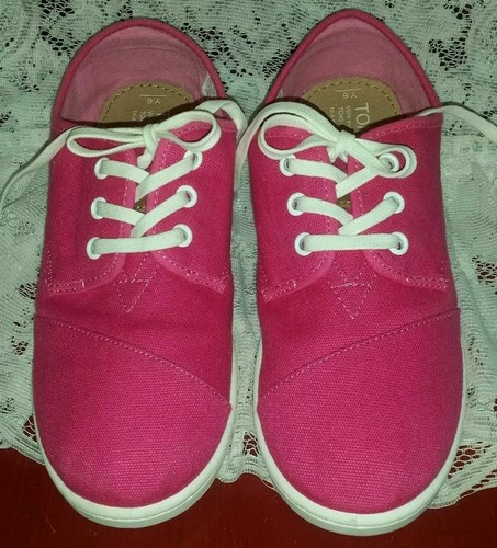 WOMEN'S BRIGHT PINK TOMS SHOES SZ Y6 