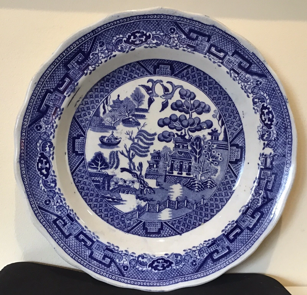 Blue willow dinnerware cheap