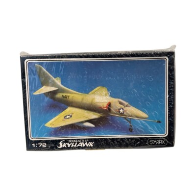 Vintage Starfix Douglas A-4F Skyhawk Flugzeug Modellbausatz 1:72 NEU