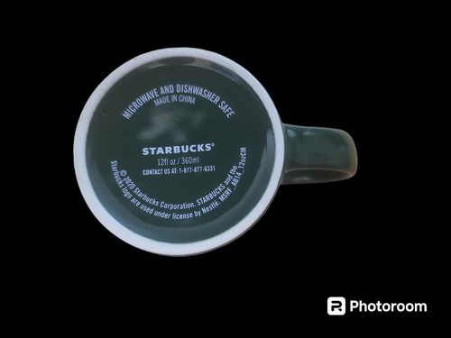Excellent Starbucks 2020 Holiday 12oz Green Coffee Mug! - Picture 6 of 8