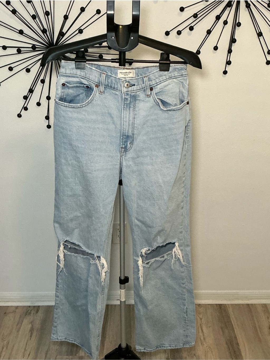 Abercrombie & Fitch 90s Relaxed Jeans Size 30 10 High Rise Distressed