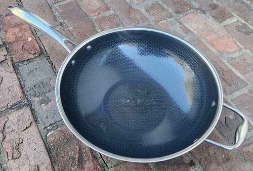 5 Stück HexClad Hybrid 12" Wok, 10" & 8" Bratpfanne mit Hartglasdeckel, TOP!! - Bild 10 von 12