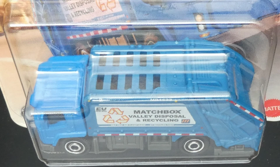 +++ NEU - MATCHBOX 62/125 - MBX EV Trash Truck / Müllauto (blau) +++ - Bild 2 von 4