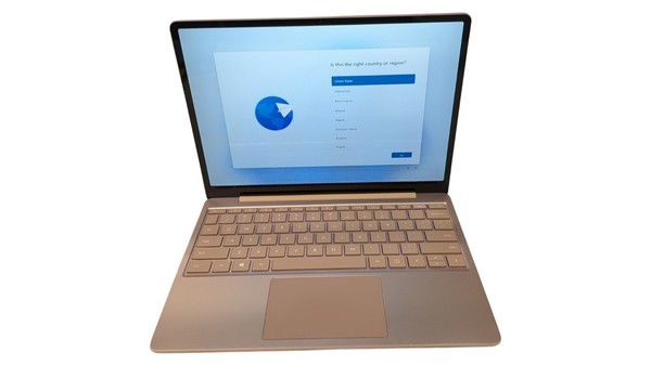 Microsoft Surface Laptop Go i5-1035G1 @ 1,00 GHz, 8 GB de RAM, 256 GB NVMe, Win 11 Pro