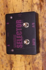 Whirlwind Selector A/B Box-- DAMAGED