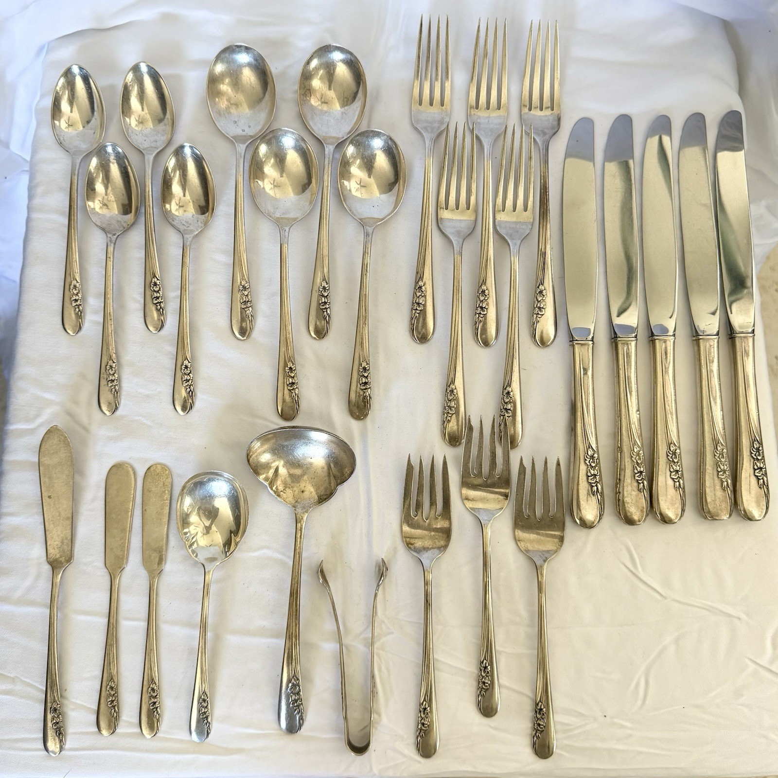 International Sterling Blossom Time 27-Pc Flatware Set 3lb 1oz Vintage Silver