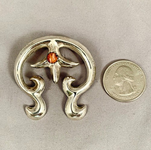 Colgante Naja de ostra espinosa navajo y plata de ley de Rose Tsosie - Imagen 7 de 9