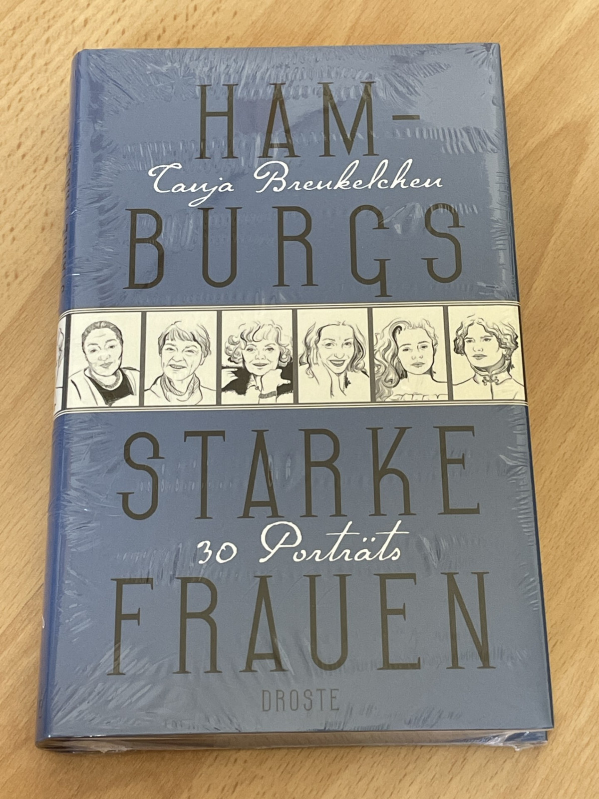 Thumbnail - Hamburgs Starke Frauen - 30 Porträts - Tanja Breukelchen