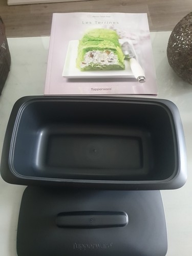 Tupperware- terrine ultra pro 1,8 l + livre - neuf (chonchon36