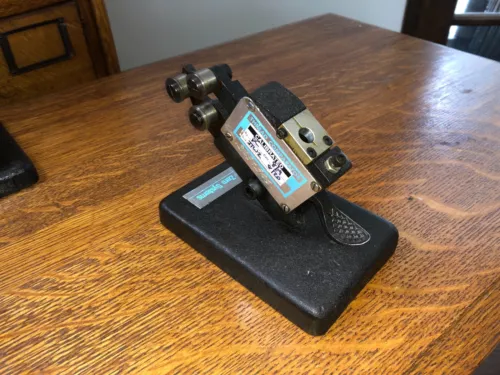TRI ROLL ITW ZERO SYSTEMS  THREAD COMPARATOR FRAME NO. 4