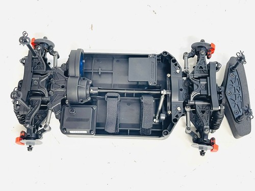 New TEAM ASSOCIATED APEX 2 SPORT DATSUN 240z 1/10 4x4 RC Roller Slider Chassis - Picture 9 of 10