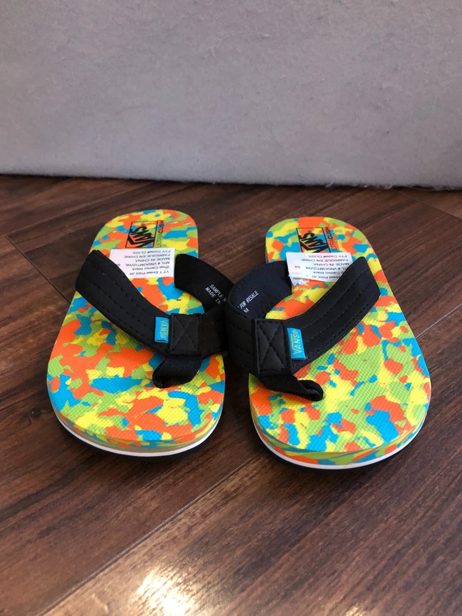 Vans Shoes Boy s Size 13 New Street Print Pop Camo Flip Flops