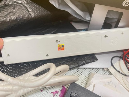 Belkin 7 Outlet Surge Protector 6' Cord 750 Joules BE107000-06-CM(T25Z3Q3T1R10) - Picture 6 of 7
