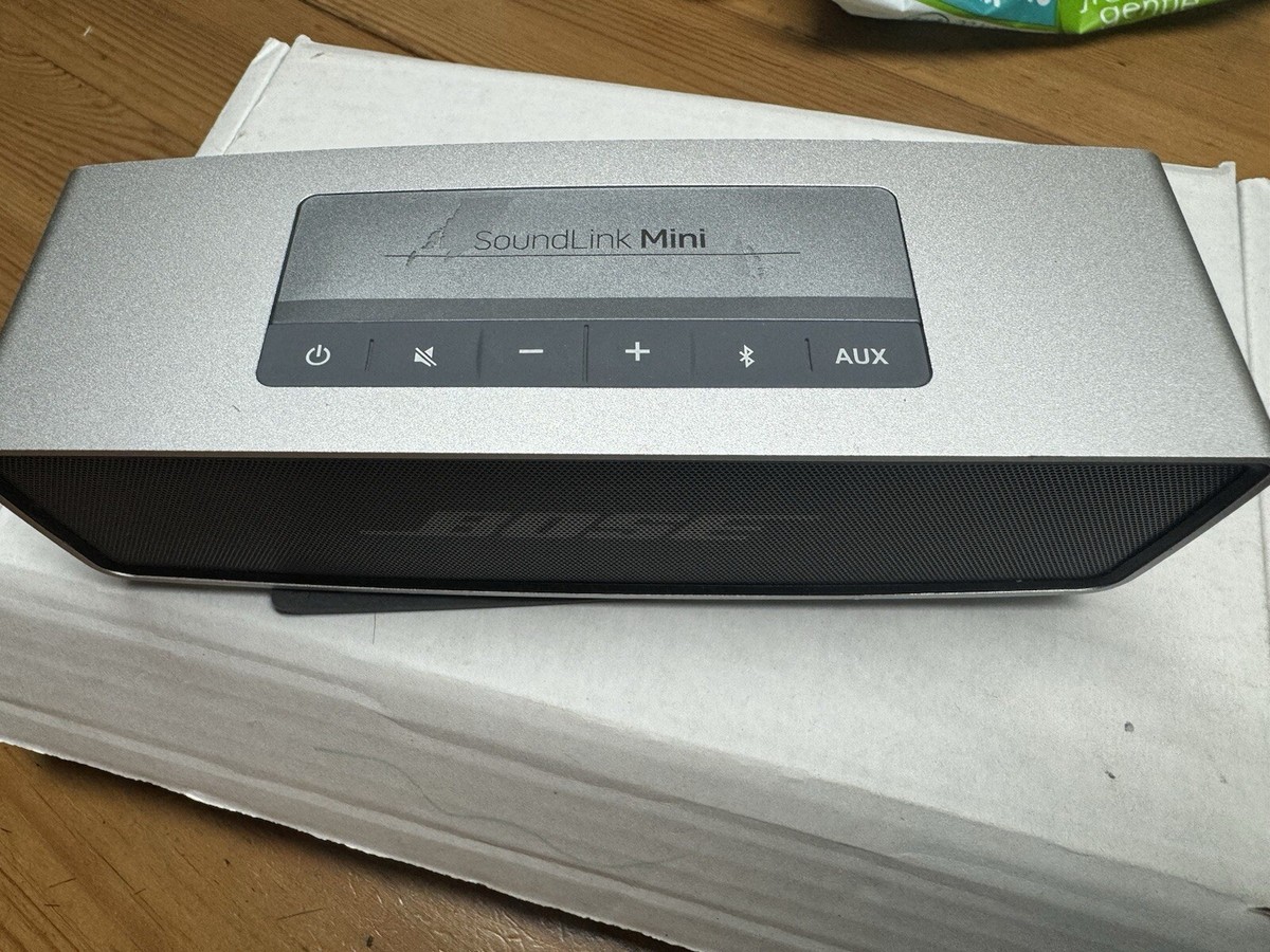 Bose SoundLink Mini Bluetooth Speaker - Silver | eBay Bose SoundLink Mini Bluetooth Speaker - Silver | eBay