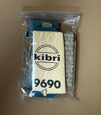 Kibri Tunnel Portal HO Scale 1:87 Plastic Unassembled Kit Gray/Blue 9690