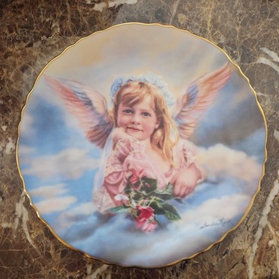 Vintage Sandra Kuck Angel Plate: 1995 Fifth issue, Angel of Grace