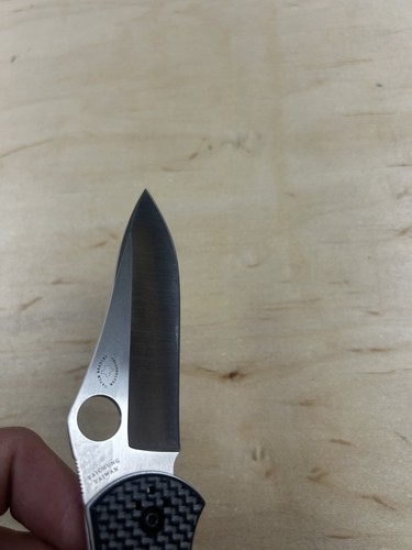 Spyderco Gayle Bradley 2 C134CFP2 - Carbon Fiber / G10 Laminate - Satin M4 - Picture 6 of 11